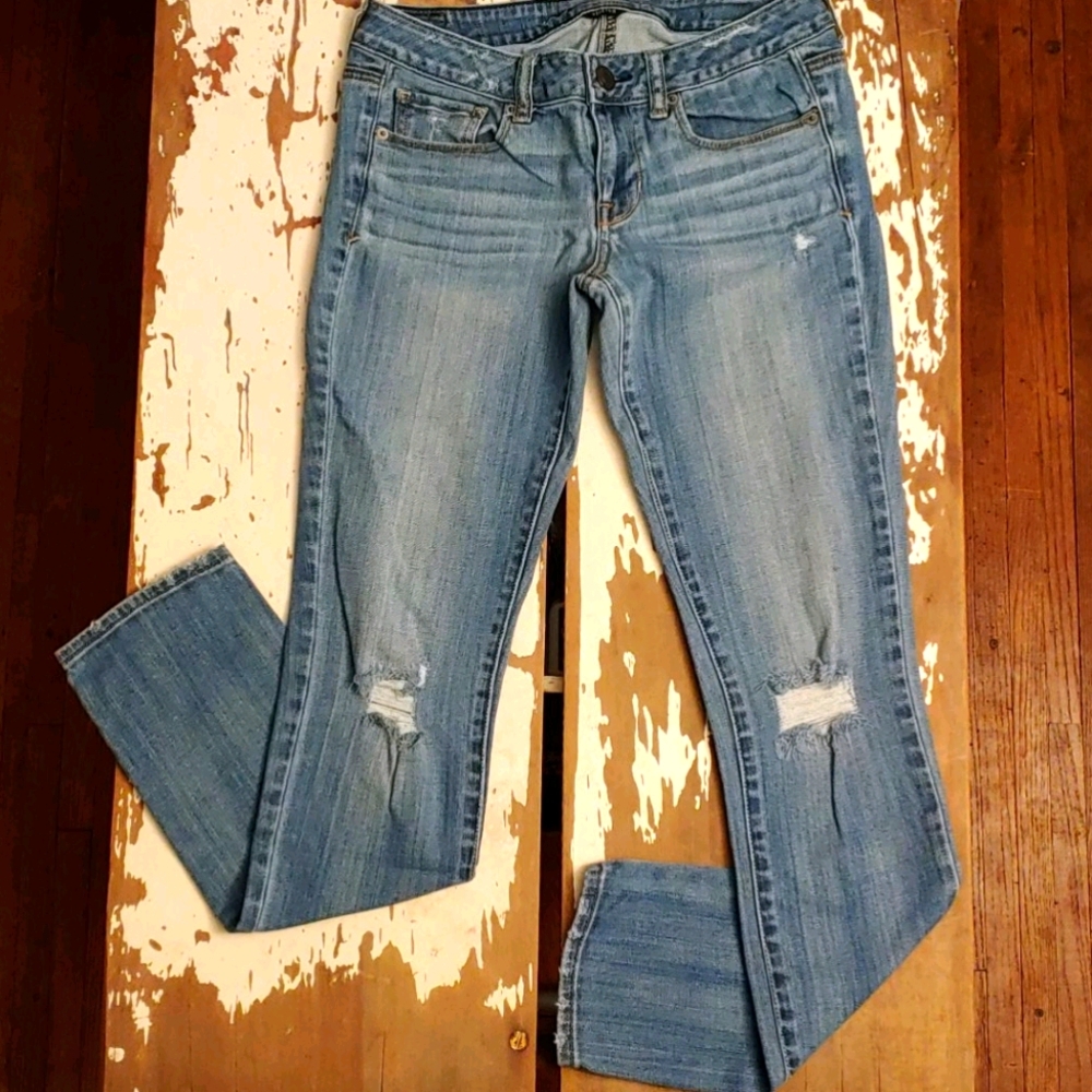 AEO Stretch Skinny Holes & Perfect Fade Denim - Low Rise, Babes - Picture 5 of 15
